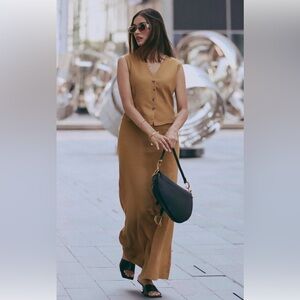 NWT Linen Blend Skirt